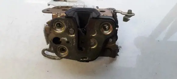 Opel Tigra A Front door lock