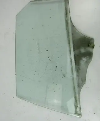 Mazda 3 I Rear door window glass 