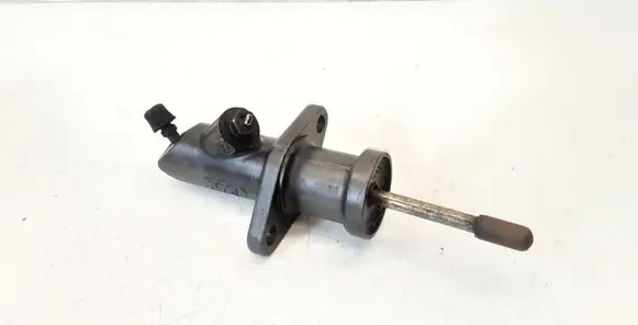 Clutch slave cylinder