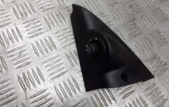 Ford Mondeo Mk III Wing mirror switch 93B617B676-BA