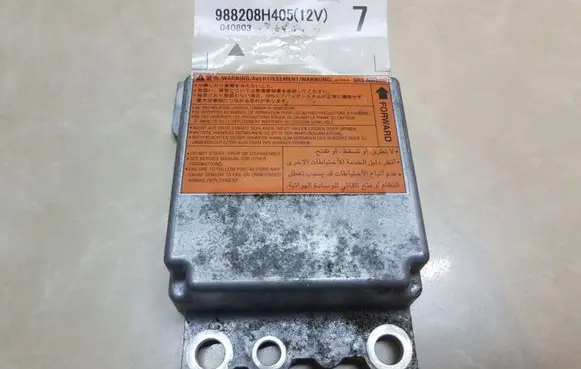 Nissan X-Trail T30 Airbag control unit/module 988208H405