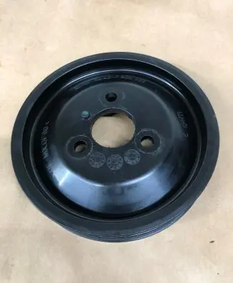 BMW 3 E90 E91 Power steering pump 7500335