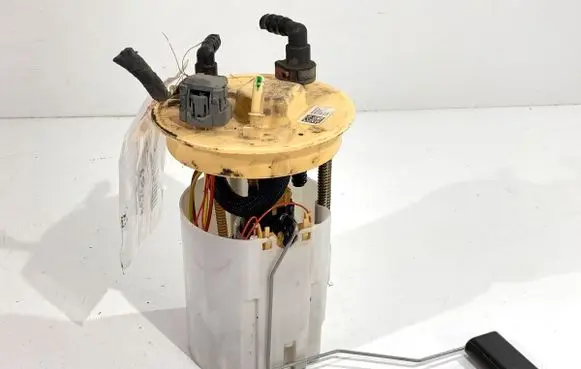 Ford Focus In-tank fuel pump JX619H307CA