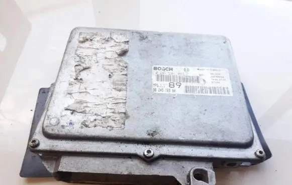 Peugeot 406 Engine control unit/module 9624518380 0261204063