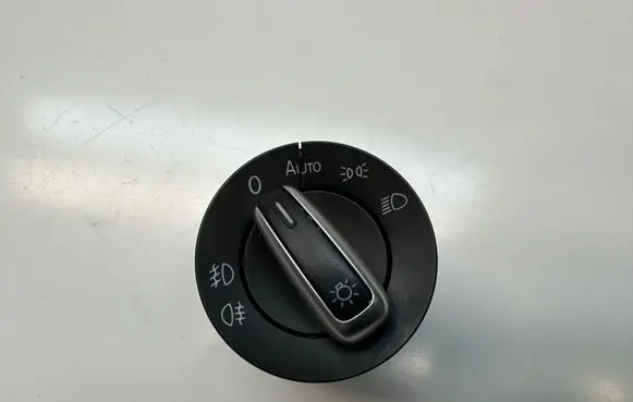 Volkswagen Amarok Light switch 3C8941431A