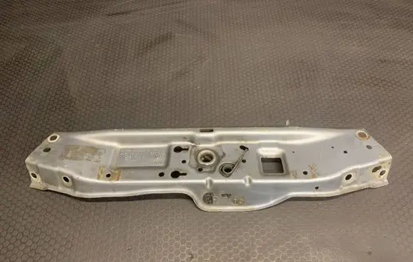 Top upper radiator support slam panel