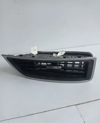 Ford Edge II Dash center air vent grill EM2B19C681