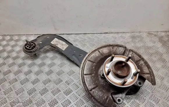 Ford Focus Rear wheel hub 
