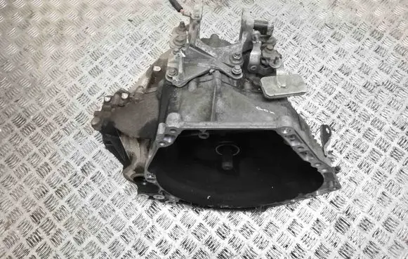 Manual 6 speed gearbox
