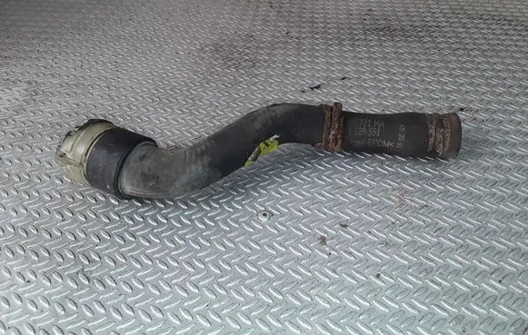 Opel Zafira A Engine coolant pipe/hose 9129551