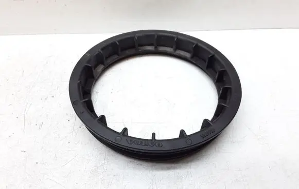 Volvo XC90 In tank fuel pump screw locking ring/nut 8649739