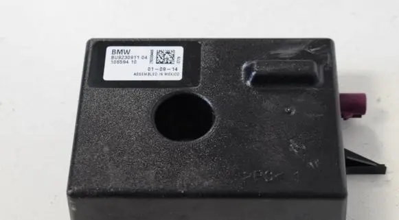 BMW i8 Aerial antenna amplifier 9230911 A2056900302