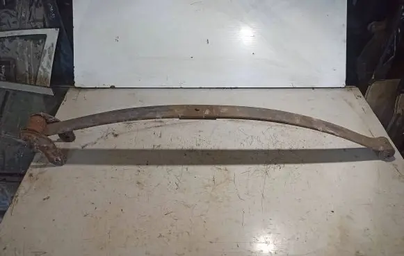Volkswagen Caddy Rear leaf spring 