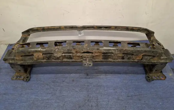 Volkswagen Golf V Front bumper support beam 