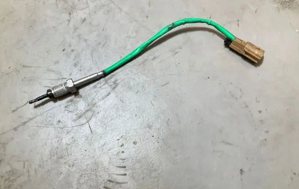 Nissan Juke I F15 Exhaust gas temperature sensor 226404367R