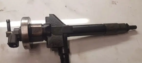 Mazda 6 Fuel injector 13H50B
