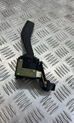 Volkswagen Caddy Indicator stalk 1K0953513