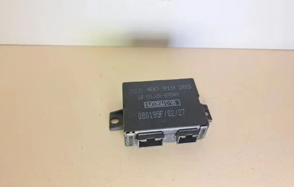 Audi A6 S6 C5 4B Parking PDC control unit/module 4B0919283 5WF601686