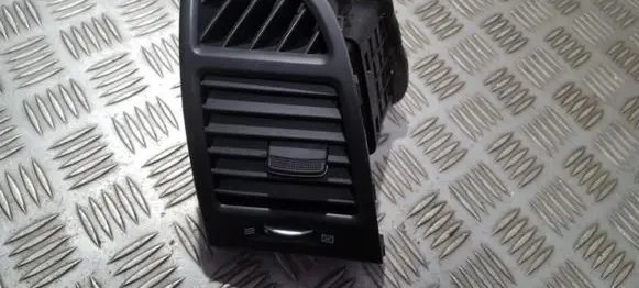 Hyundai Santa Fe Dash center air vent grill 974902b900 97490-2b900