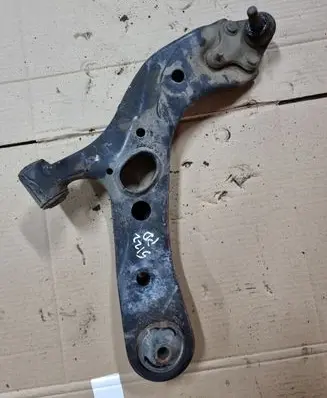 Toyota RAV 4 (XA30) Front lower control arm/wishbone NOCODE