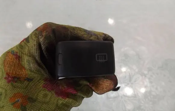 Seat Ibiza II (6k) Quarter vent window switch 