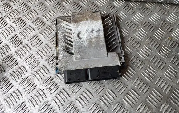 Volkswagen PASSAT B6 Engine control unit/module 03G906018CE 5WP45610AC
