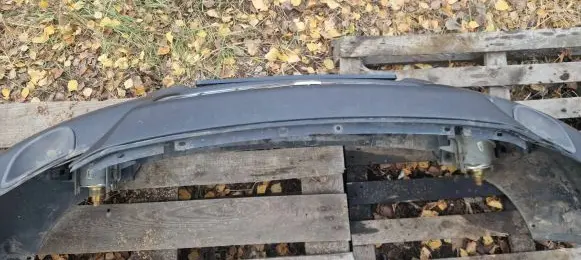 Volvo XC70 Front bumper splitter molding 9484023