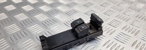 Volkswagen PASSAT B5.5 Electric window control switch 1J3959857B F005S00071 185072
