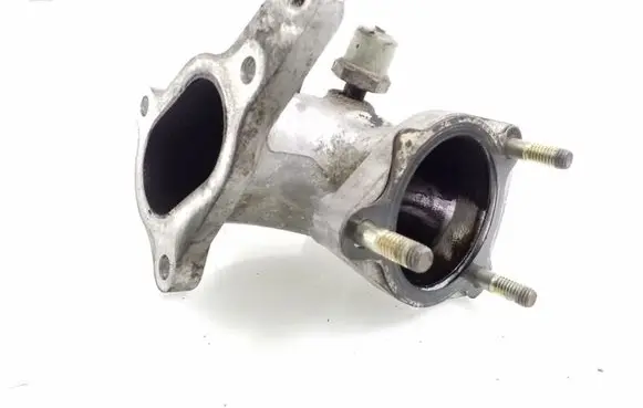 Toyota Avensis Verso Intercooler hose/pipe