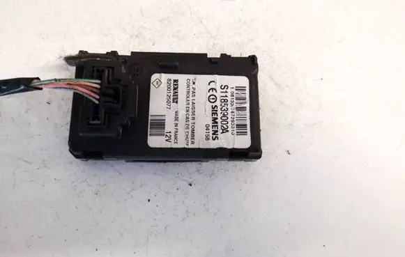 Renault Scenic II - Grand scenic II Ignition key card reader 8200125077 s118539002a