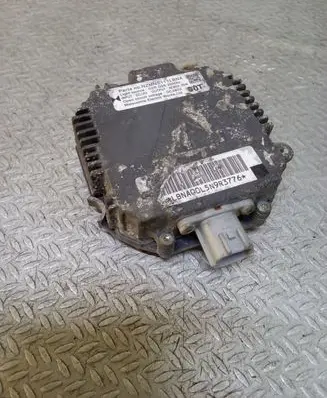 Nissan Murano Z50 Headlight ballast module Xenon NZMNS111LBNA