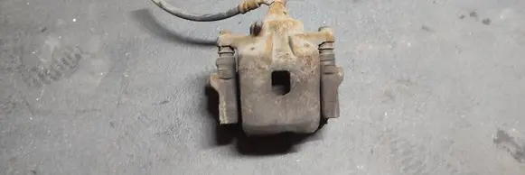 Toyota RAV 4 (XA20) Front brake caliper