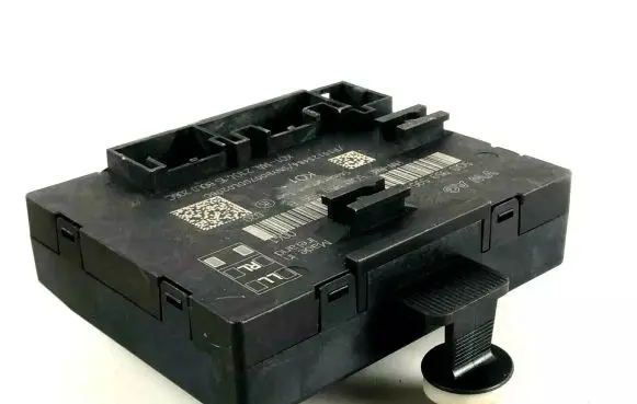 Audi A3 S3 8V Door control unit/module 5Q0959595E