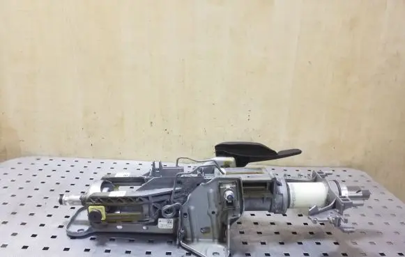 BMW 5 F10 F11 Steering wheel axle 6795345