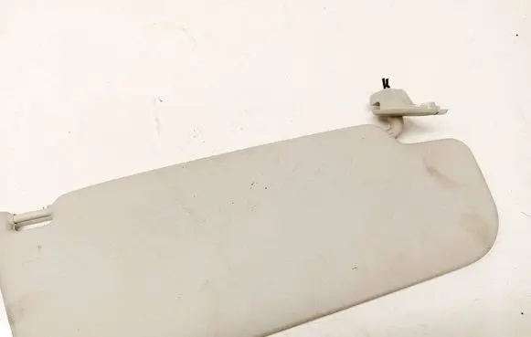 Volkswagen PASSAT B6 Sun visor 