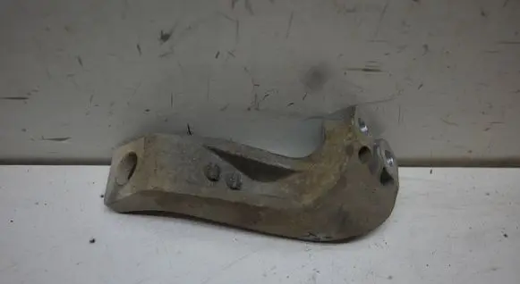 Audi A3 S3 8V Engine mounting bracket 04E199207J