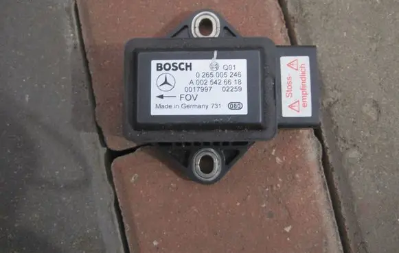 Mercedes-Benz SL R230 ESP acceleration yaw rate sensor A0025426618