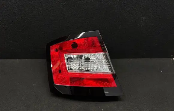 Skoda Fabia Mk3 (NJ) Rear/tail lights 6V6945111 04100471 0801202