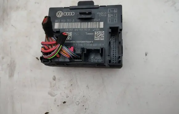 Audi A5 8T 8F Other control units/modules 8X0959792A