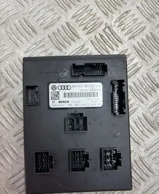 Audi A5 8T 8F Comfort/convenience module 8K0907063DG