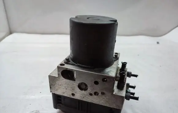 BMW X5 E70 ABS Pump 6795778