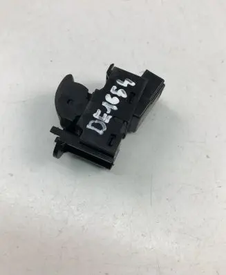 Volvo V40 Electric window control switch 31394840