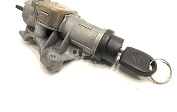 Volkswagen Fox Ignition lock 4B0905851N