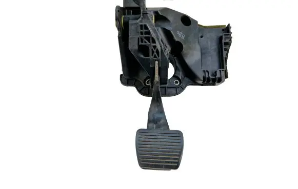 Jeep Compass Brake pedal P68319938 P68319938AA 00533956800