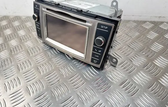 Toyota Avensis T270 Radio/CD/DVD/GPS head unit FA032211 8614005070 CVVS62F2AE