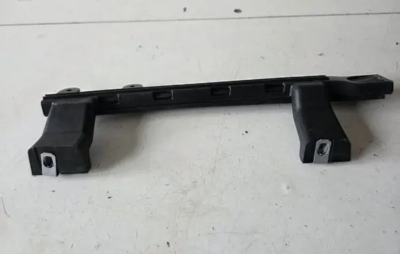 Opel Crossland X Front door windshield rail 39227511