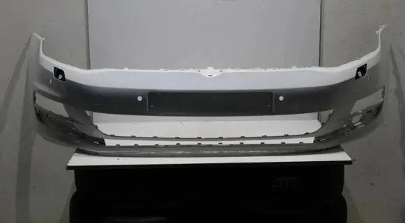 Volkswagen Golf VII Front bumper 5G0807221 0755D301051