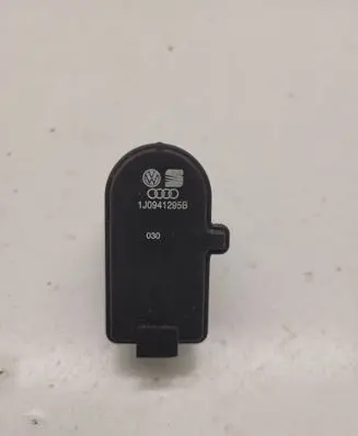 Headlight level adjustment motor