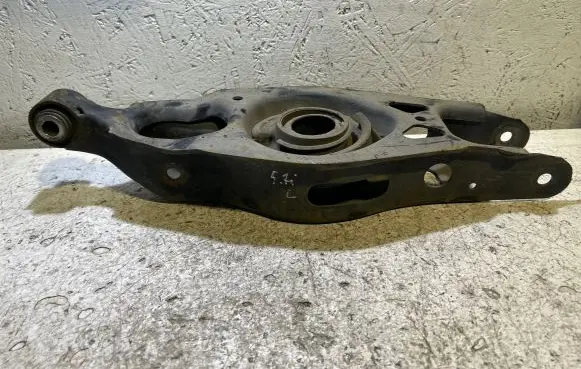 Dodge Challenger Rear upper control arm/wishbone