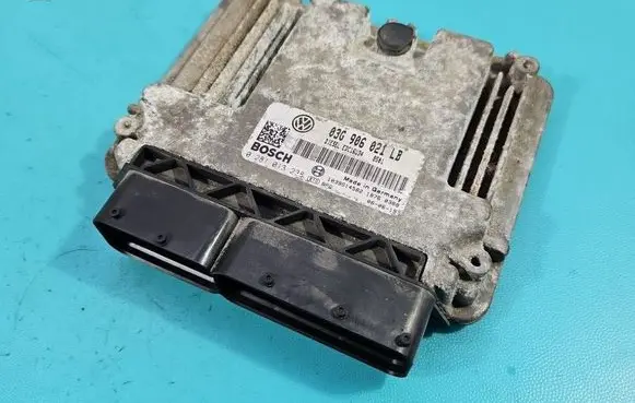 Skoda Octavia Mk2 (1Z) Engine control unit/module ECU 03G906021LB IMPRK1556736